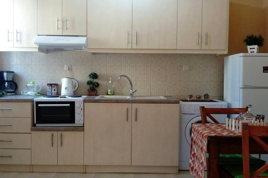 Cozy Studio In Central Location Of Heraklion Exterior photo